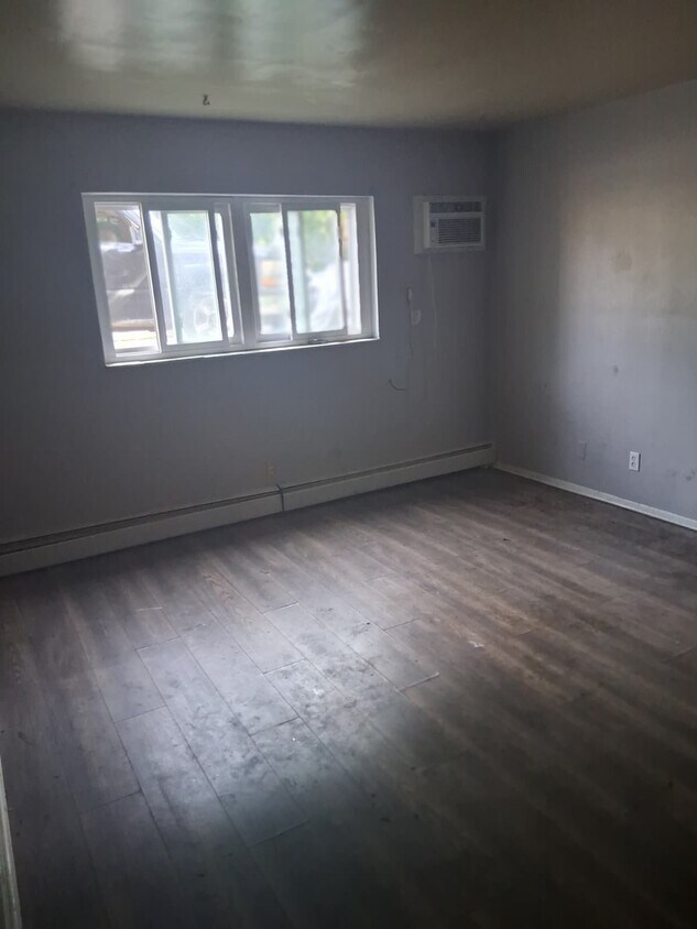 Foto del edificio - 16818 Grovewood Ave