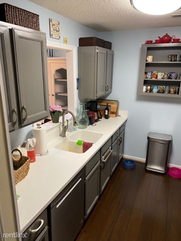 Building Photo - 2 br, 2 bath Townhome - 113 Forest Oaks Dr