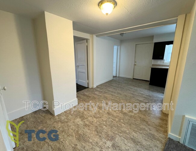 Foto del edificio - 227 Creve Coeur St