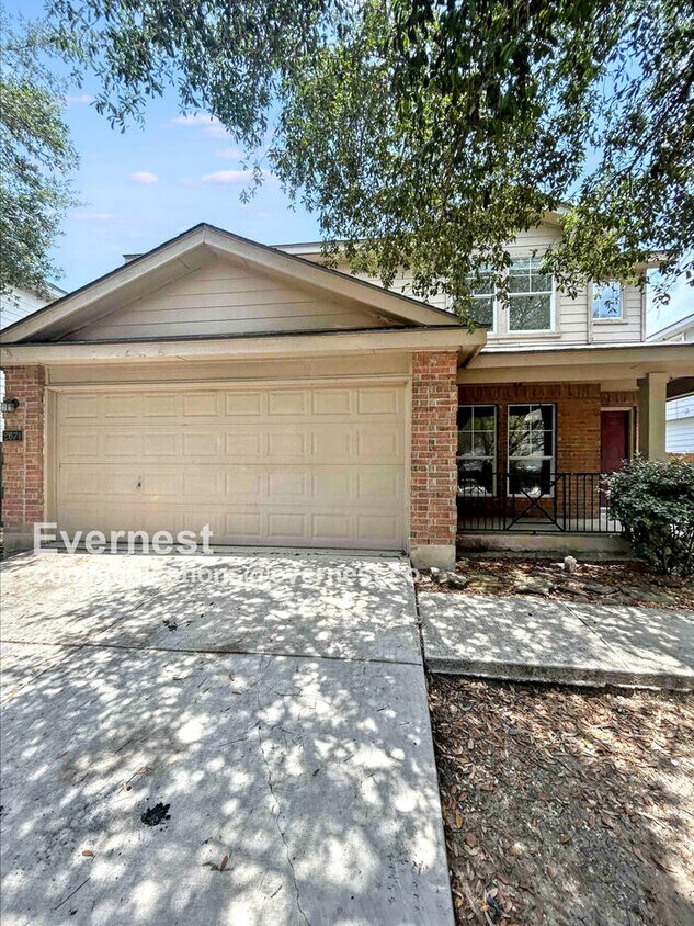 Foto principal - 2671 Hunt St