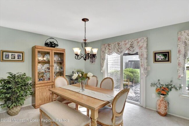 Foto del edificio - 35 Breakwater Sq