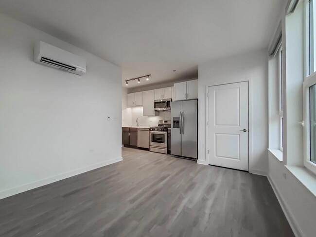 Foto del edificio - 4746 N Ravenswood Ave