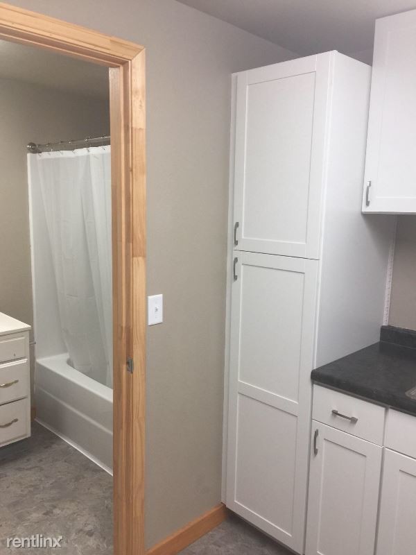 Foto del edificio - 1 br, 1 bath Apartment - 1856 River Road