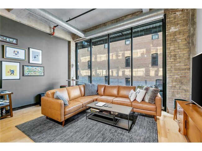 Foto del edificio - 618 N Washington Ave
