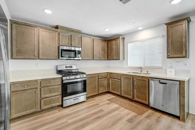 Building Photo - 32964 Pacifica Pl