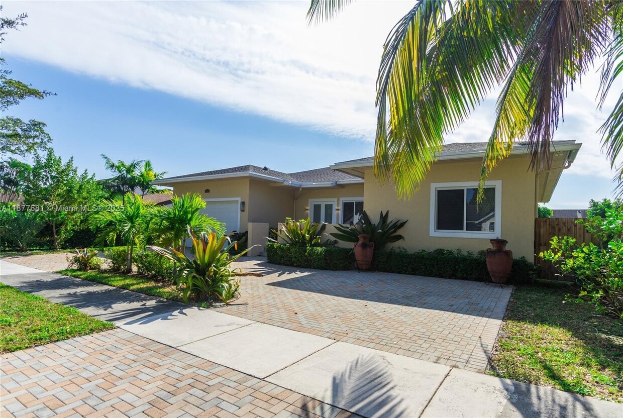 Primary Photo - 13454 SW 91st Terrace