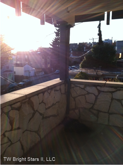 Foto del edificio - 900 Nob Hill Ave N