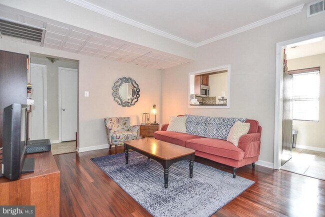 Foto del edificio - 1709 N Troy St