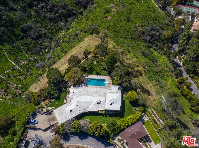 Building Photo - 1001 Linda Flora Dr