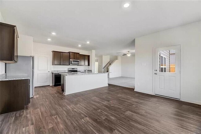 Foto del edificio - 14405 Prairie Sod Ln