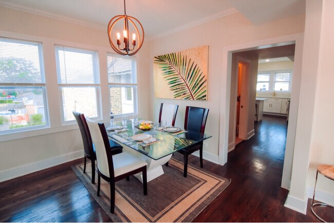 Foto del edificio - 3558 W Huron St