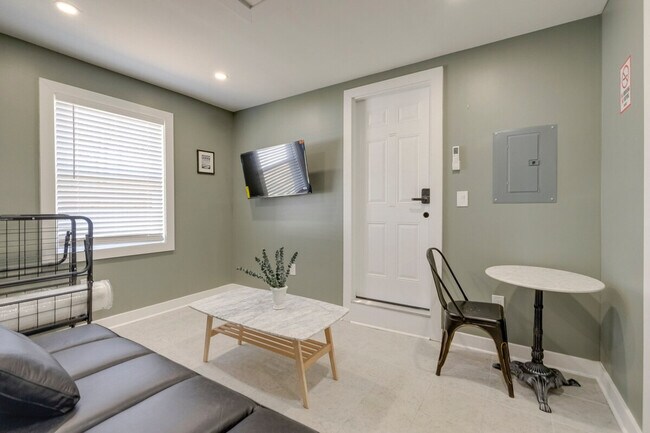 Foto del edificio - 500 Shelfar Pl