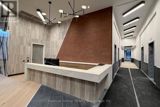 Building Photo - 35 Parliament St