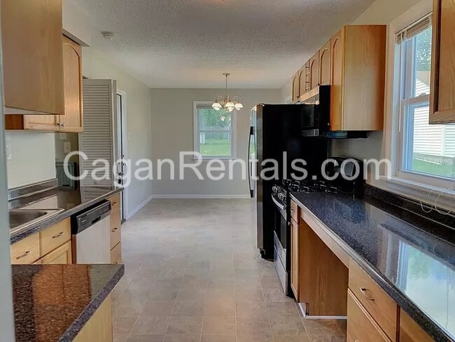Building Photo - Fully renovated 3-bedroom Ranch Home!