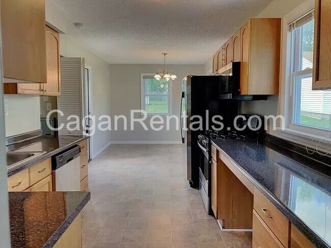 Foto del edificio - Fully renovated 3-bedroom Ranch Home!