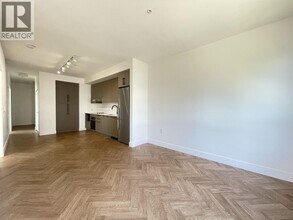 Building Photo - 9228 Slopes Mews