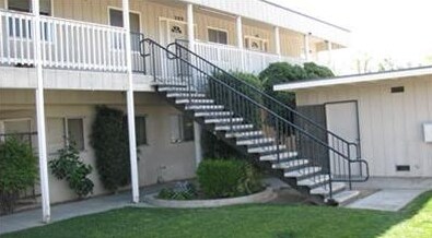 Building Photo - 501 E Barstow Ave