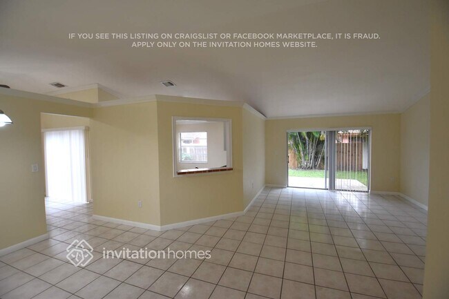 Foto del edificio - 20030 NW 58th Ave