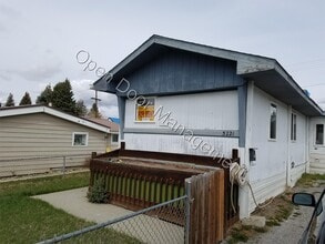Building Photo - 3221 Phillips St