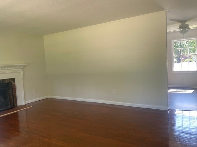 Building Photo - Fully updated brick ranch, fenced back yar...