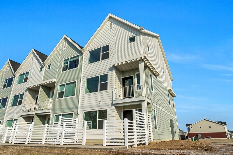 1149 E Hatch Row, Saratoga Springs, UT 84043 House for Rent in