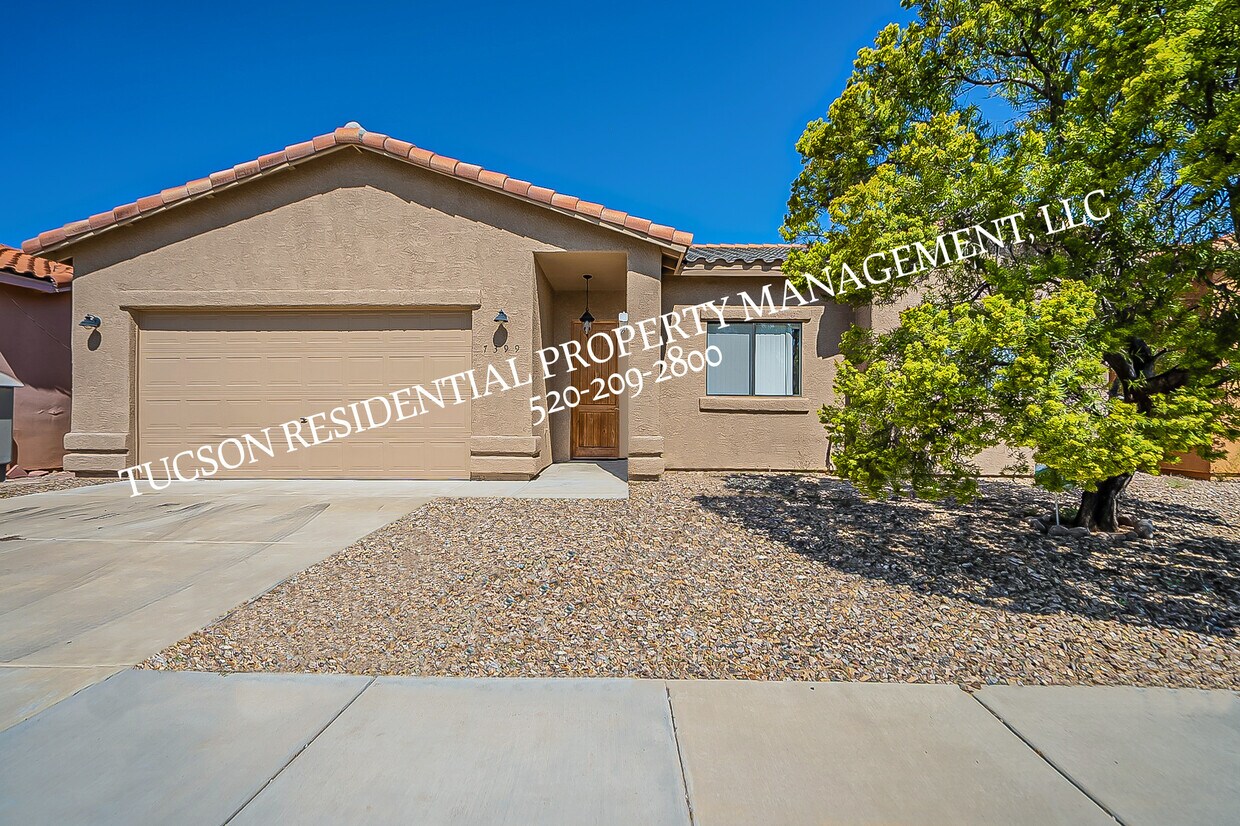 Foto principal - 7399 E Poinciana Pl