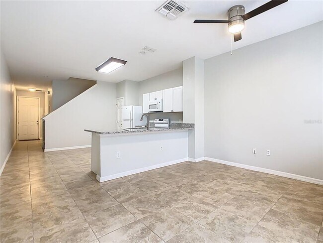 Building Photo - 5292 Paradise Cay Cir