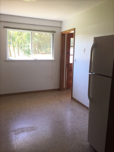 Building Photo - 2964 Mansueto Dr