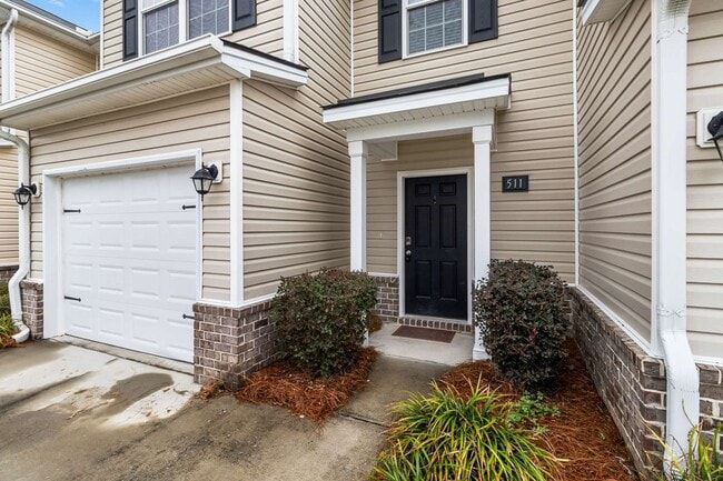 Building Photo - 511 Ferguson Ln