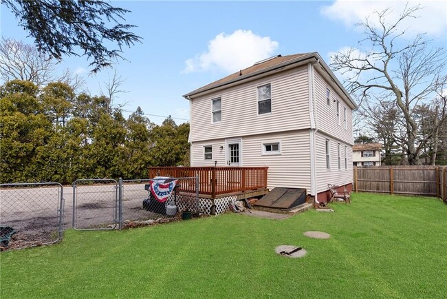 Foto del edificio - 515 Davisville Rd