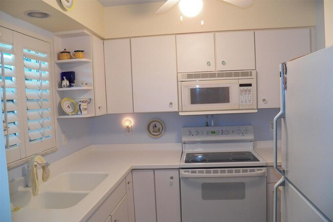 Building Photo - 845 White Cap Cir