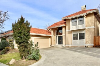Building Photo - 249 Brunswick Pl