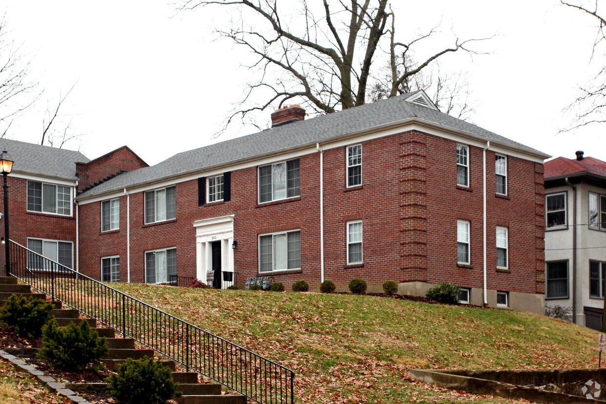 Primary Photo - 2012-2018 Village Dr