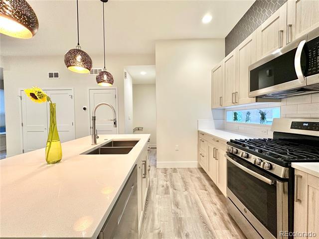 Foto principal - 2922 W 26th Ave