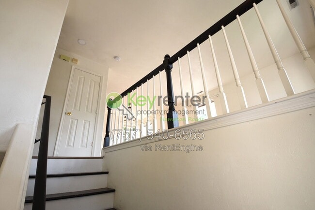 Building Photo - 1109 Lady Ashley Dr