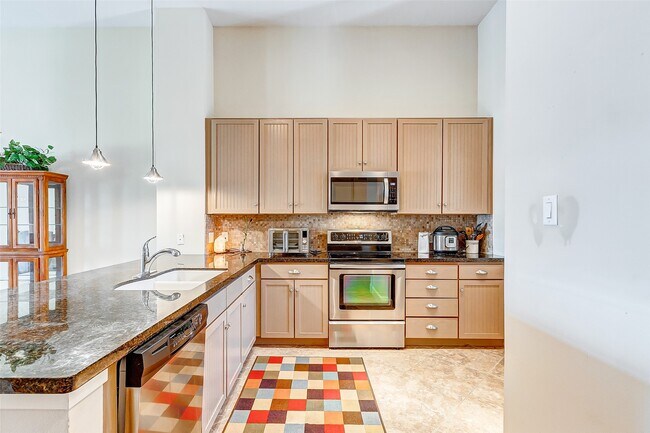 Foto del edificio - 17040 W Farm To Market 1097