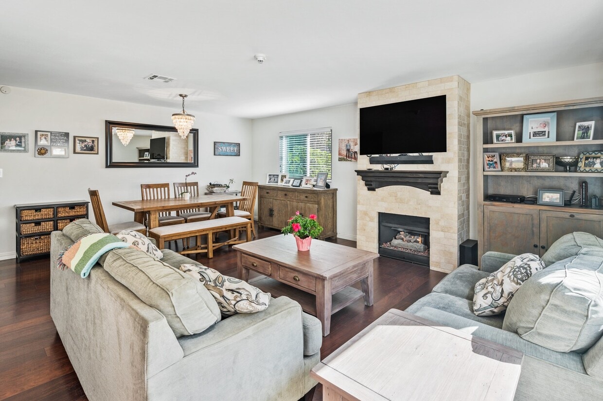 Photo - 1911 Mathews Avenue, Unit 5