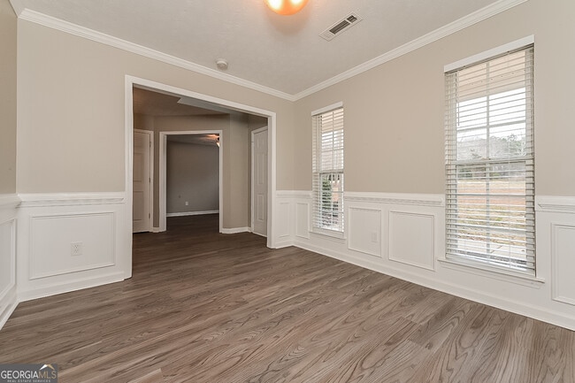 Building Photo - 604 Longstreet Ln