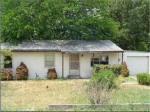 Building Photo - 857 Twin Oak Dr