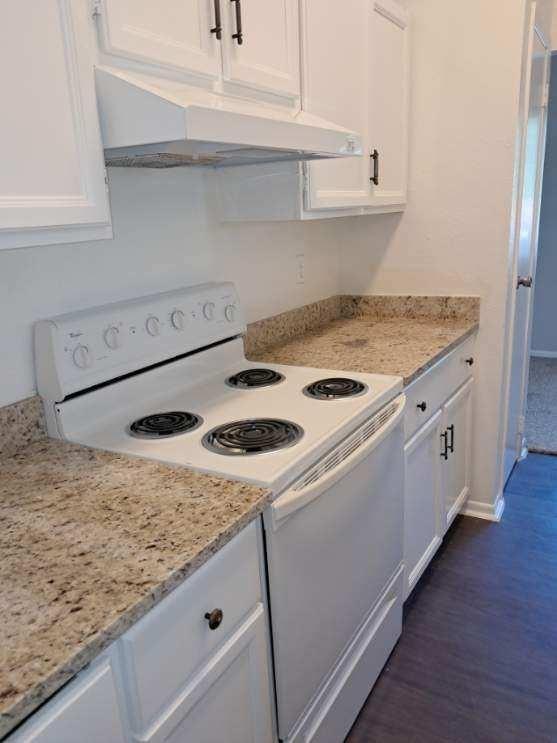 Building Photo - 919 Carrell St