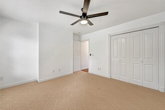 Building Photo - 903 N Quail Terrace
