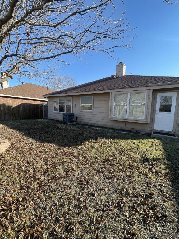 Foto del edificio - 625 Hutchins Dr