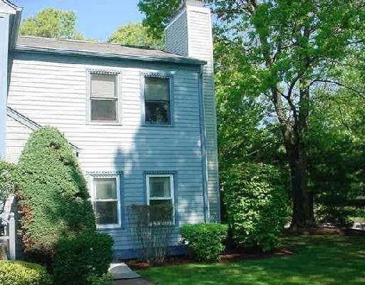 Primary Photo - 1 Willow Glen Cir