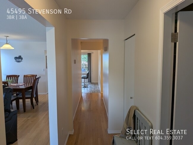 Building Photo - 45495 Stevenson Rd
