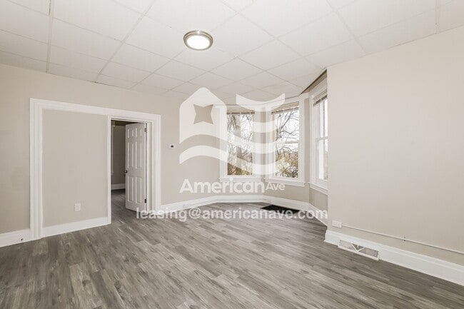 Building Photo - 4027 Vinceton St