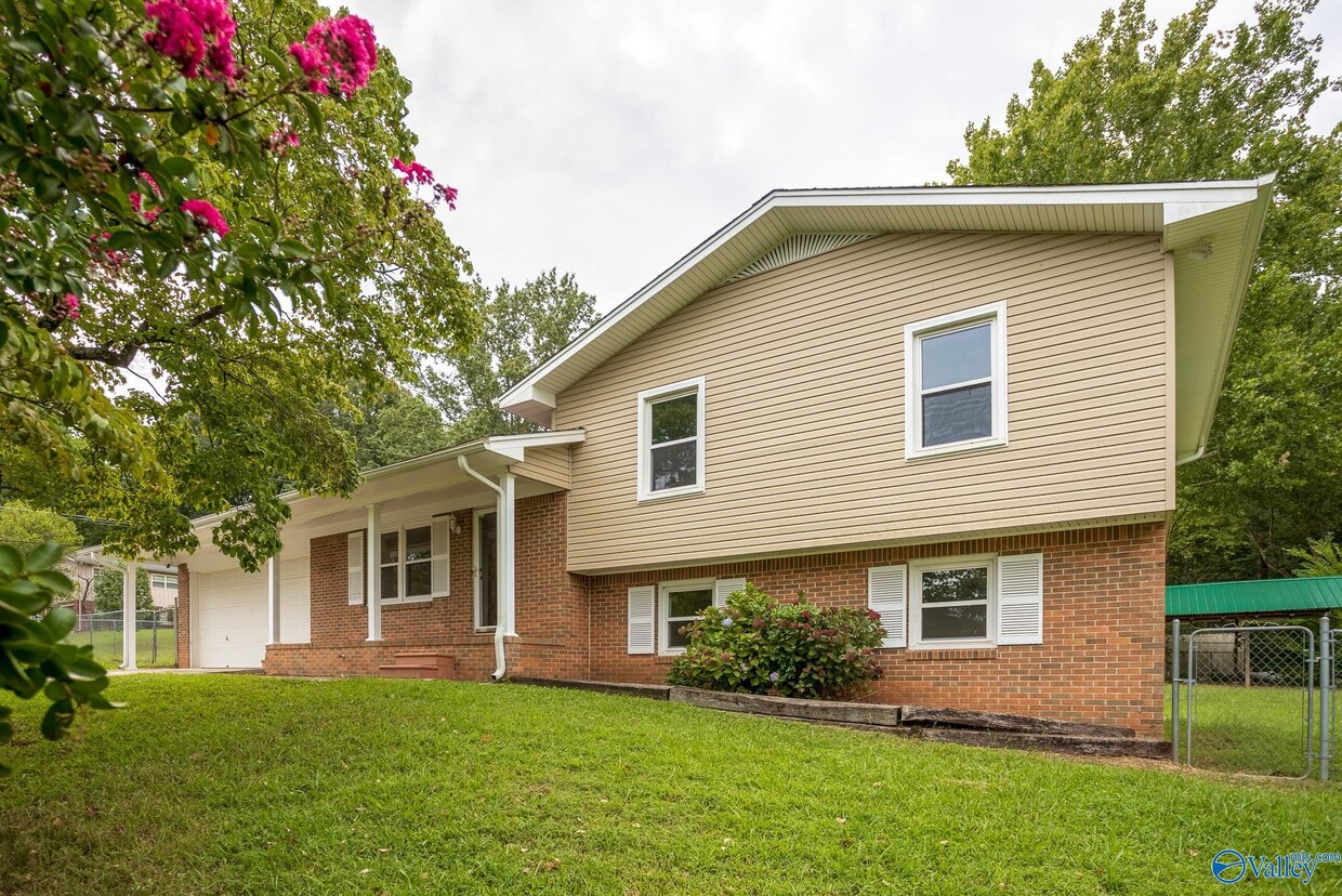 Foto principal - 502 Overlook Dr SE