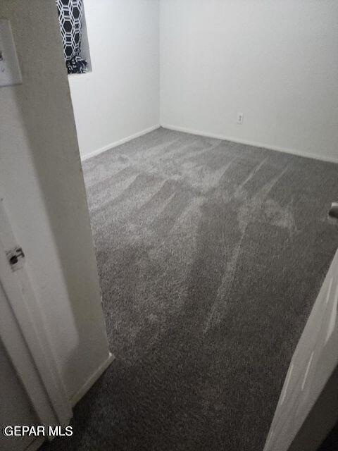 Foto del edificio - 247 Carnes Rd