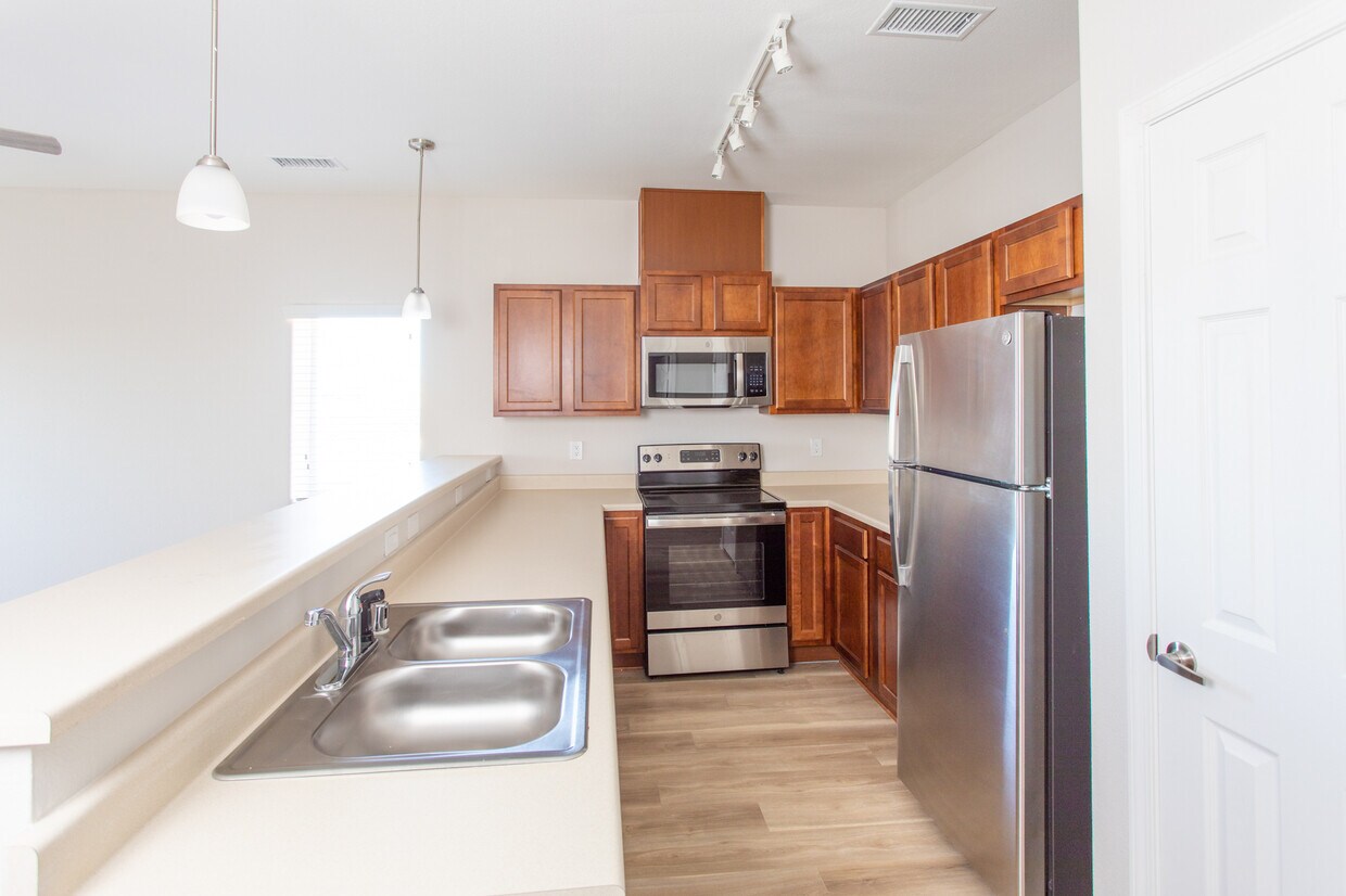 Via Verde 6601 Tree Line Ave NW Albuquerque, NM Apartments for Rent