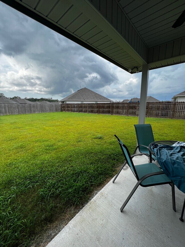Building Photo - 13987 Colt Dr