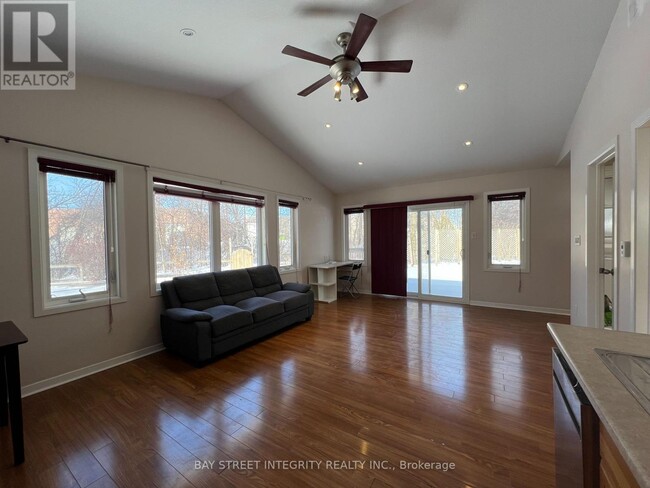 Building Photo - 1339 Pinegrove Rd